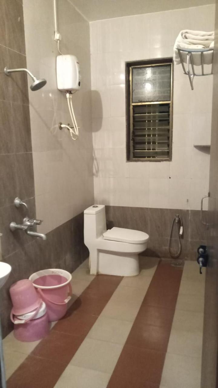 Hotel Swamiraj Indapur  Exterior foto